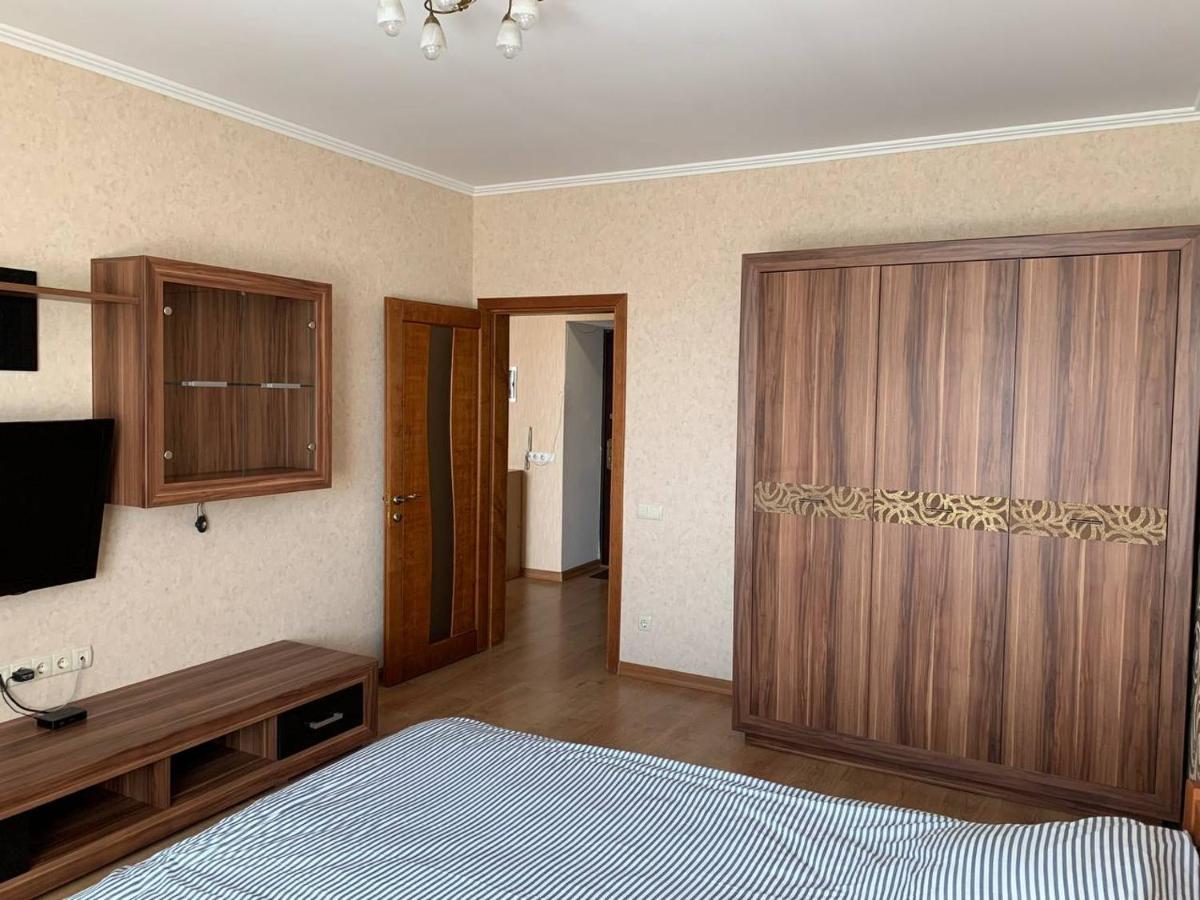 Apartments Staroportofrankovskaya & Pastera Street Odesa Exterior photo